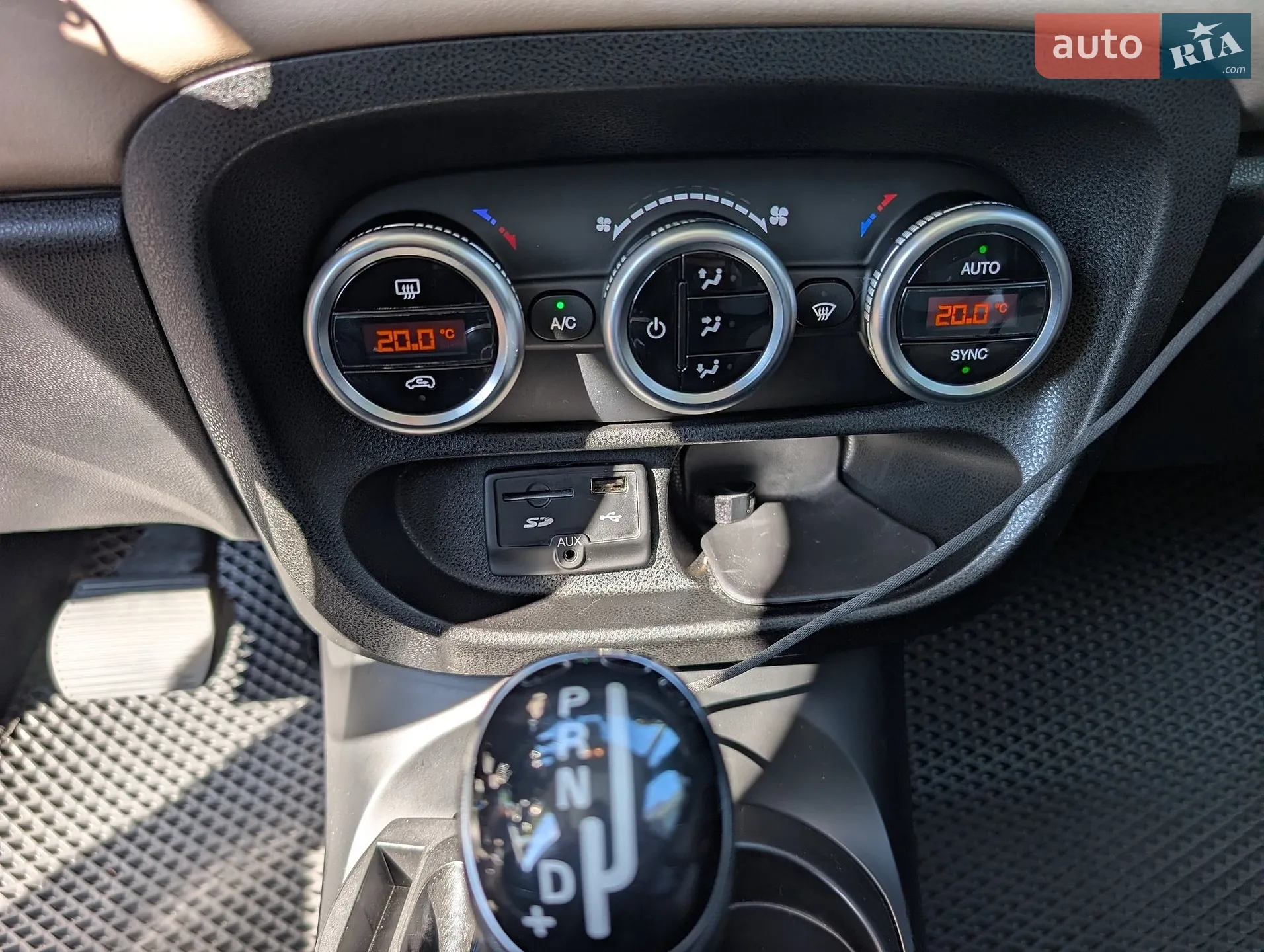 2013 Fiat 500L - мініатюра 18
