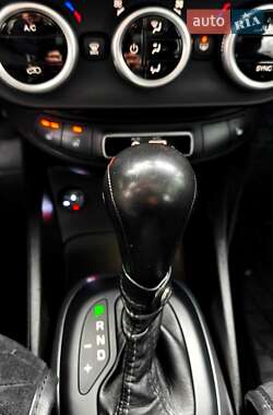 Внедорожник / Кроссовер Fiat 500X 2015 в 