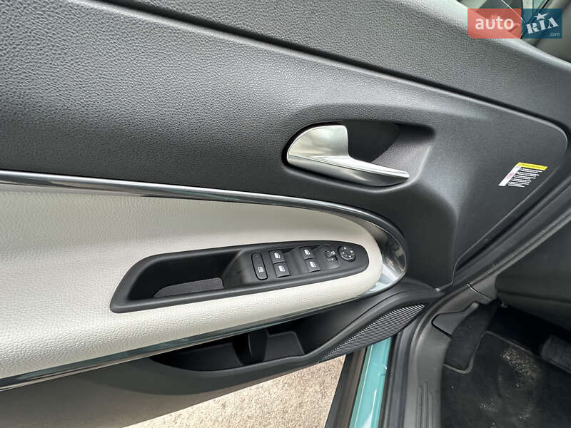 Внедорожник / Кроссовер Fiat 600e 2024 в Ровно