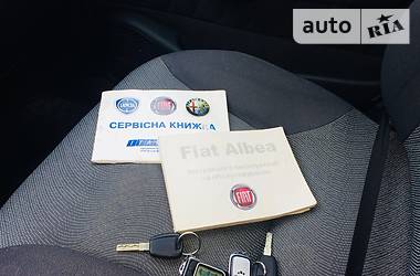 Седан Fiat Albea 2010 в Ровно