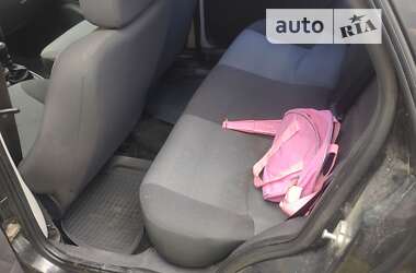 Седан Fiat Albea 2011 в 