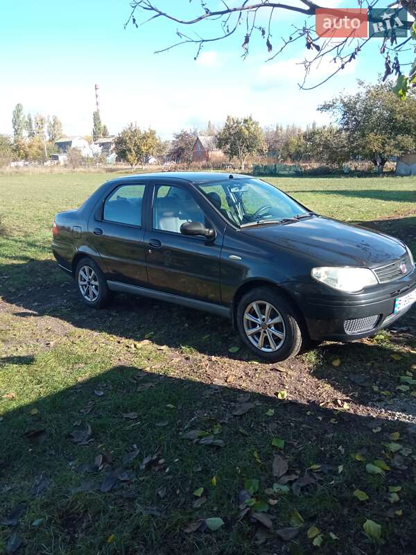 Седан Fiat Albea 2009 в Лубнах