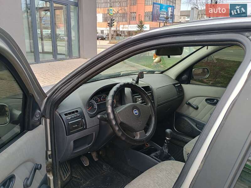 Седан Fiat Albea 2007 в Ивано-Франковске