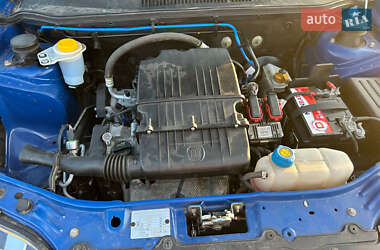Седан Fiat Albea 2011 в 