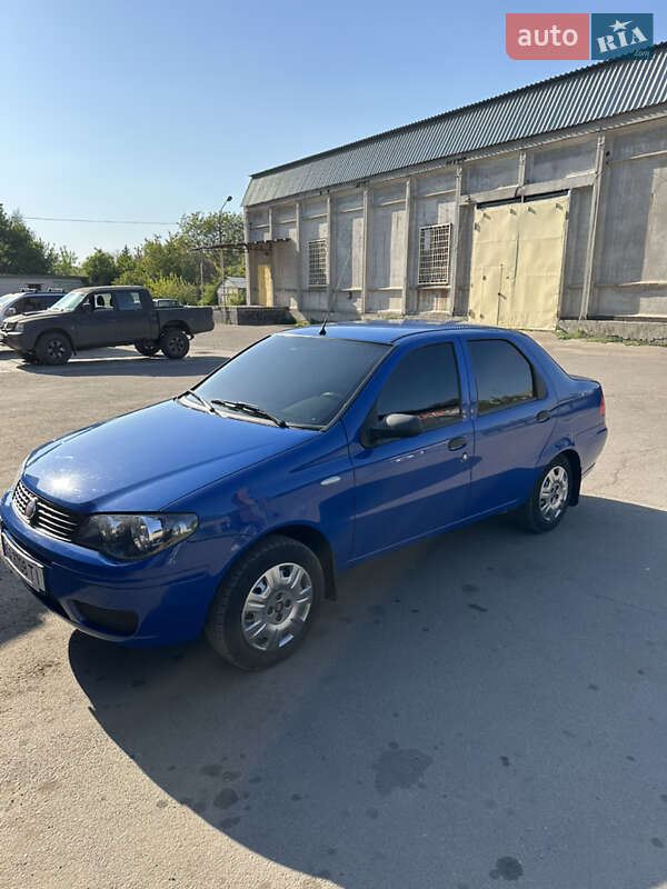 Седан Fiat Albea 2011 в Славянске