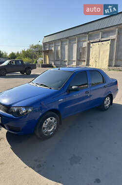 Седан Fiat Albea 2011 в 