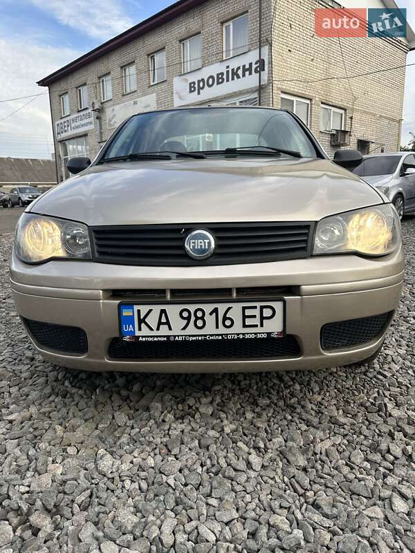 Седан Fiat Albea 2010 в Смеле