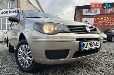 Седан Fiat Albea 2010 в 