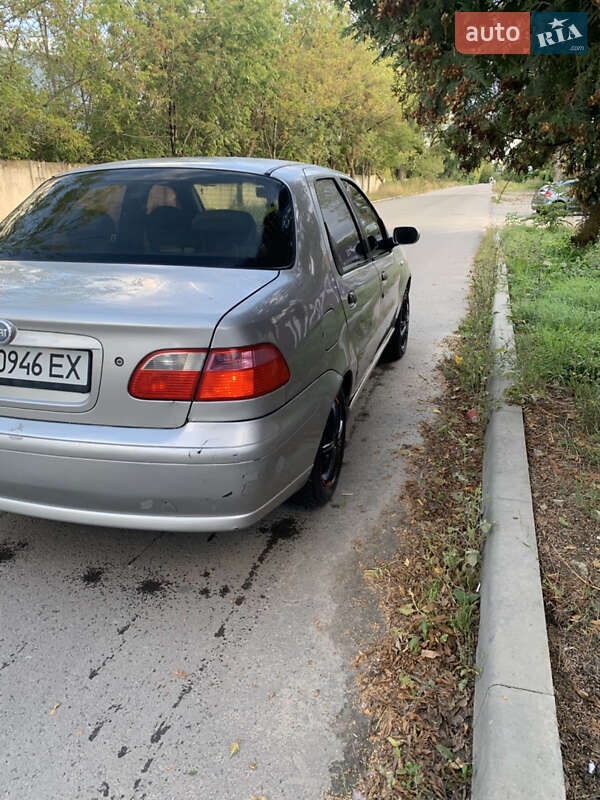 Седан Fiat Albea 2007 в Ивано-Франковске