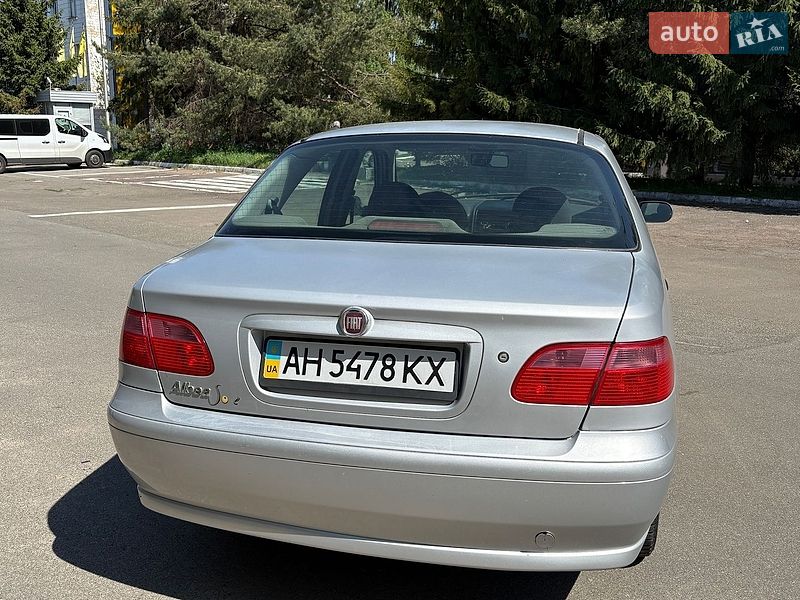Седан Fiat Albea 2010 в Киеве