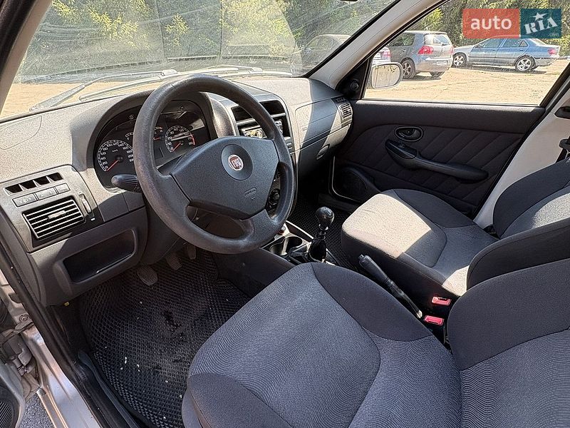 Седан Fiat Albea 2010 в Киеве
