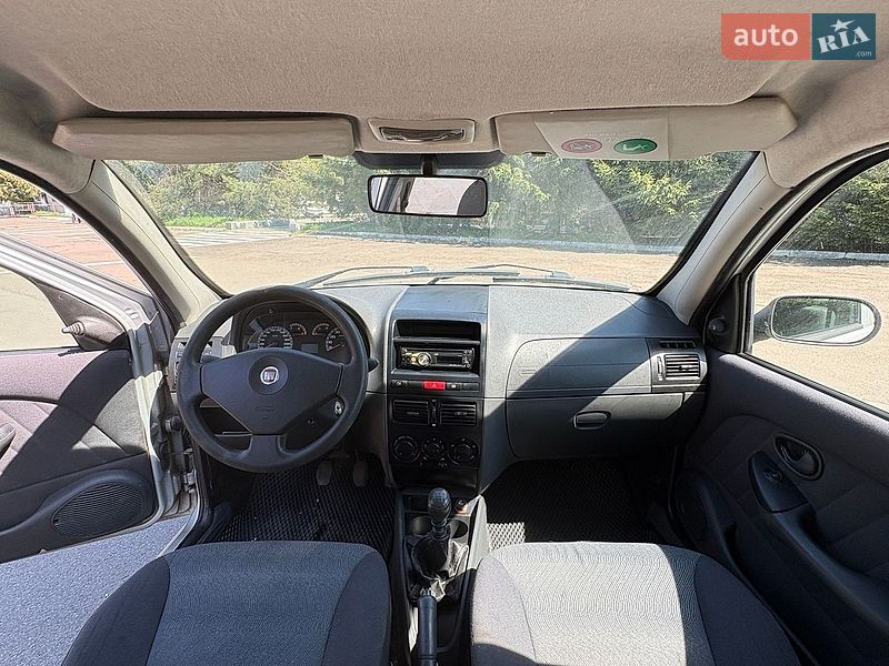 Седан Fiat Albea 2010 в Киеве