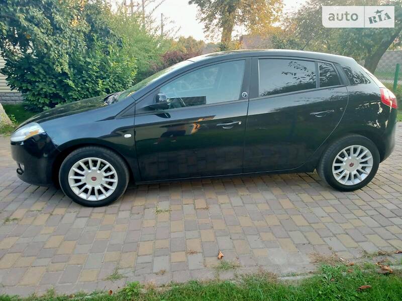 Хэтчбек Fiat Bravo 2009 в Ровно