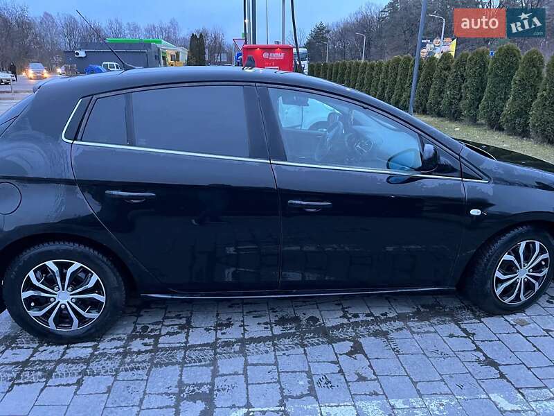 Хетчбек Fiat Bravo 2007 в Новояворівську