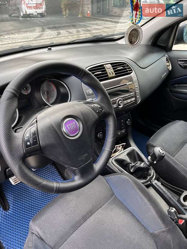 Хетчбек Fiat Bravo 2007 в Новояворівську