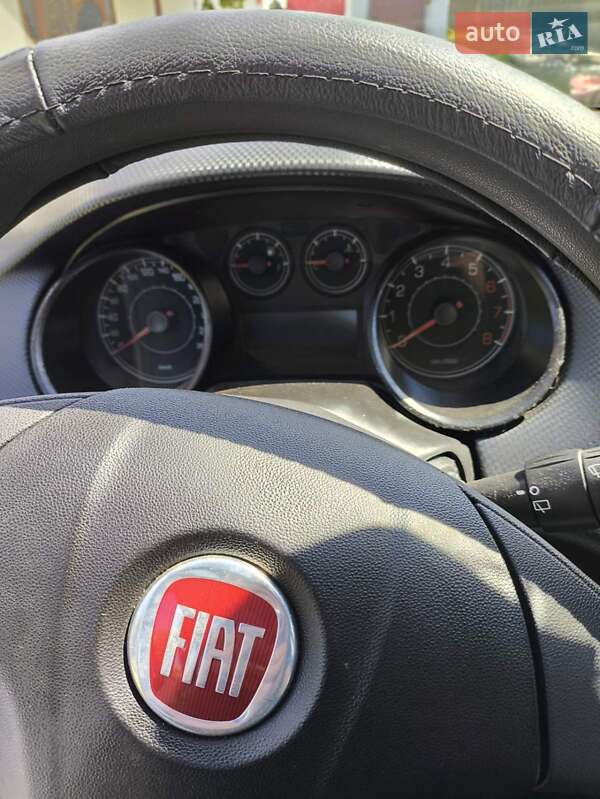 Хетчбек Fiat Bravo 2010 в Дубні