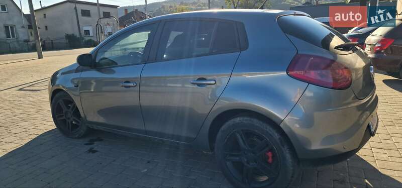 Хэтчбек Fiat Bravo 2008 в Ужгороде