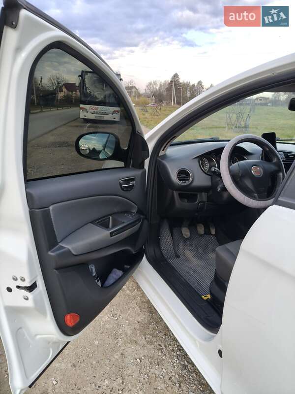 Хэтчбек Fiat Bravo 2009 в Ивано-Франковске