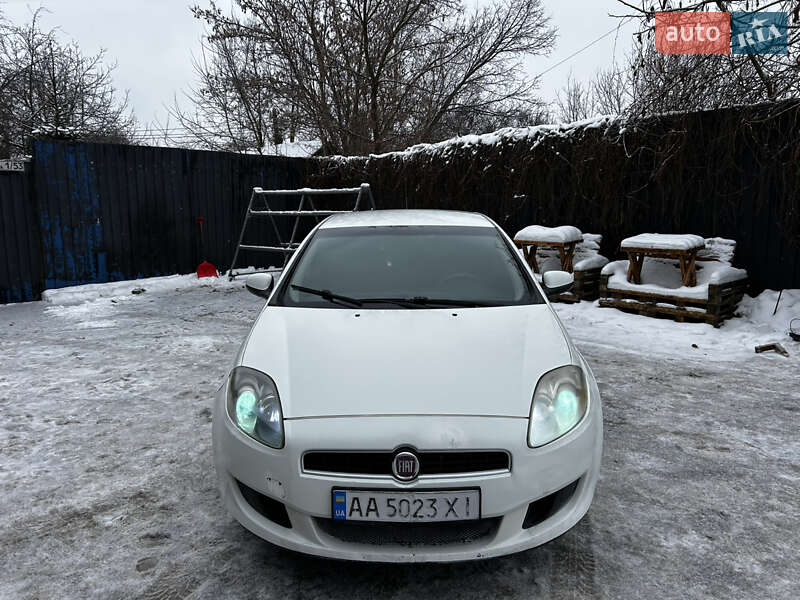 Хэтчбек Fiat Bravo 2012 в Киеве фото 2 Хэтчбек Fiat Bravo 2012 в Киеве