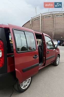 Мінівен Fiat Doblo Panorama 2009 в 