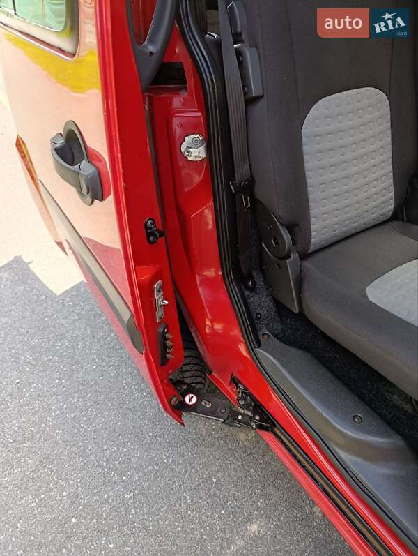 Минивэн Fiat Doblo Panorama 2006 в Хмельнике