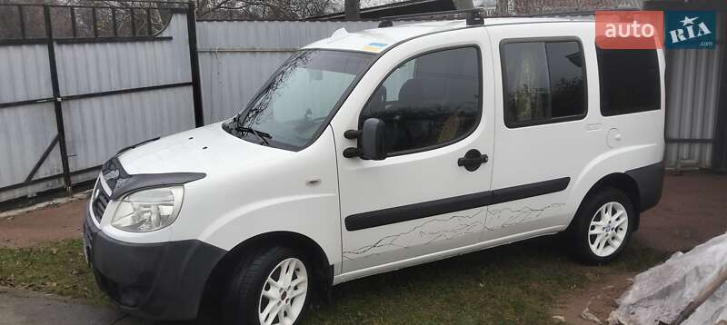 Fiat Doblo Panorama 2010