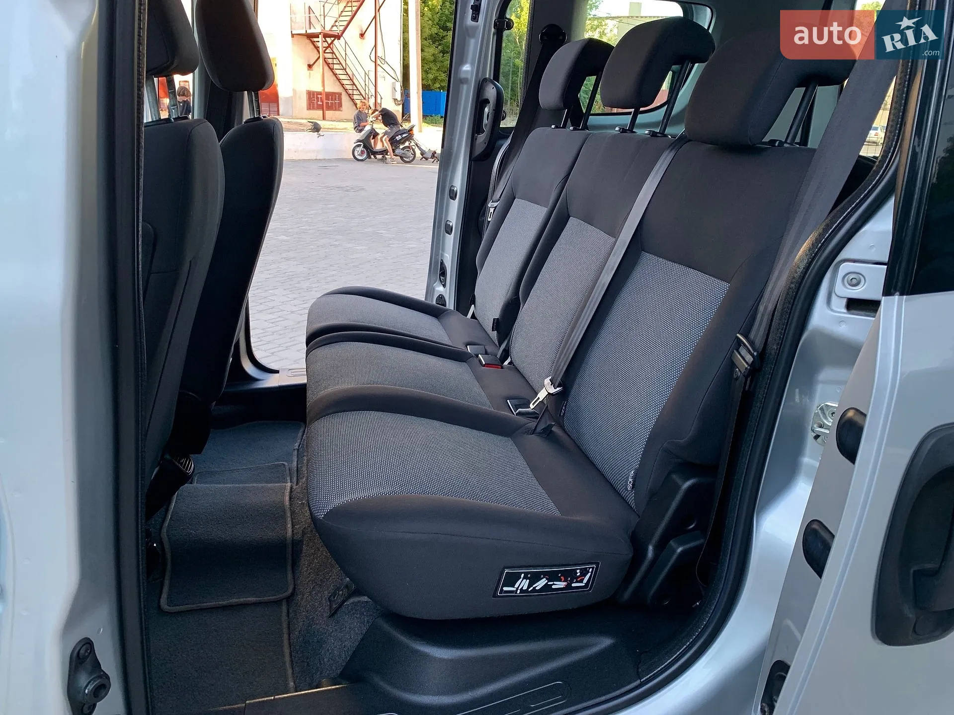 2012 Fiat Doblo - мініатюра 19