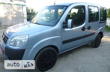 Грузопассажирский фургон Fiat Doblo 2008 в 