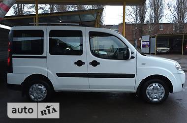 Грузопассажирский фургон Fiat Doblo 2009 в 