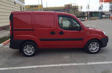 Грузопассажирский фургон Fiat Doblo 2008 в Геническе