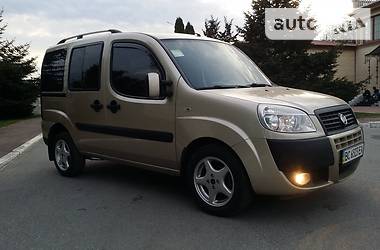 Вантажопасажирський фургон Fiat Doblo 2013 в Львові