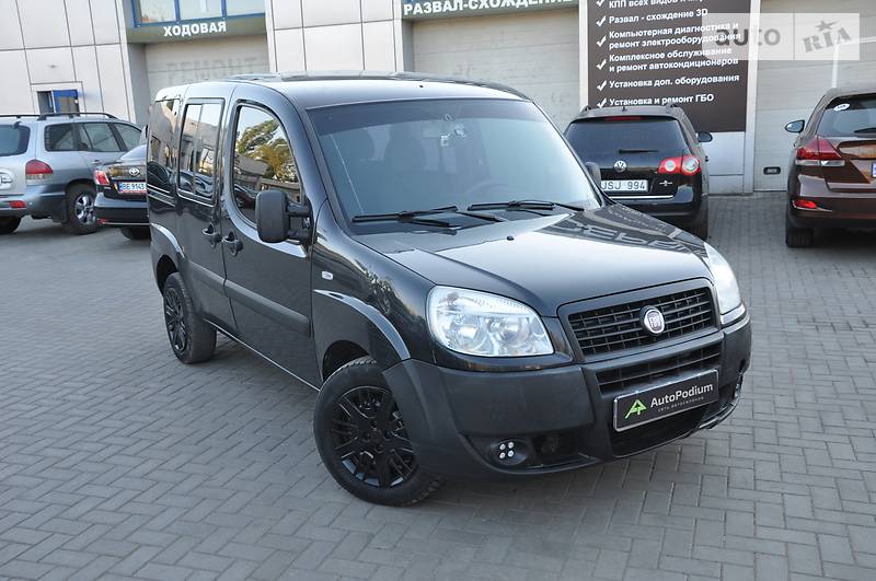 Універсал Fiat Doblo 2010 в Миколаєві