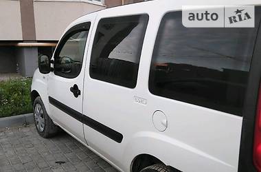 Грузопассажирский фургон Fiat Doblo 2006 в Львове