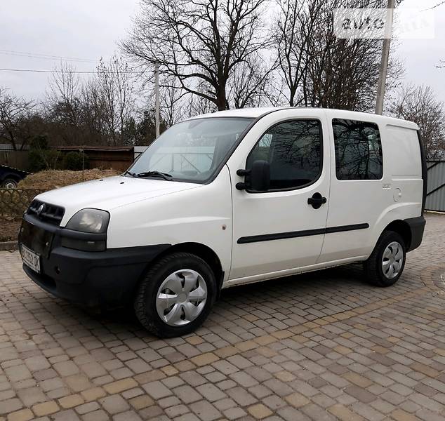 Грузопассажирский фургон Fiat Doblo 2005 в Львове