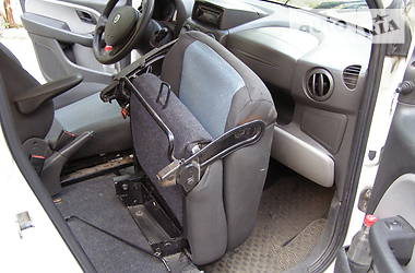 Мінівен Fiat Doblo 2006 в 