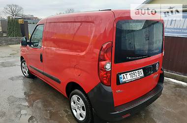 Грузопассажирский фургон Fiat Doblo 2011 в Калуше