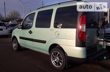 Минивэн Fiat Doblo 2008 в 