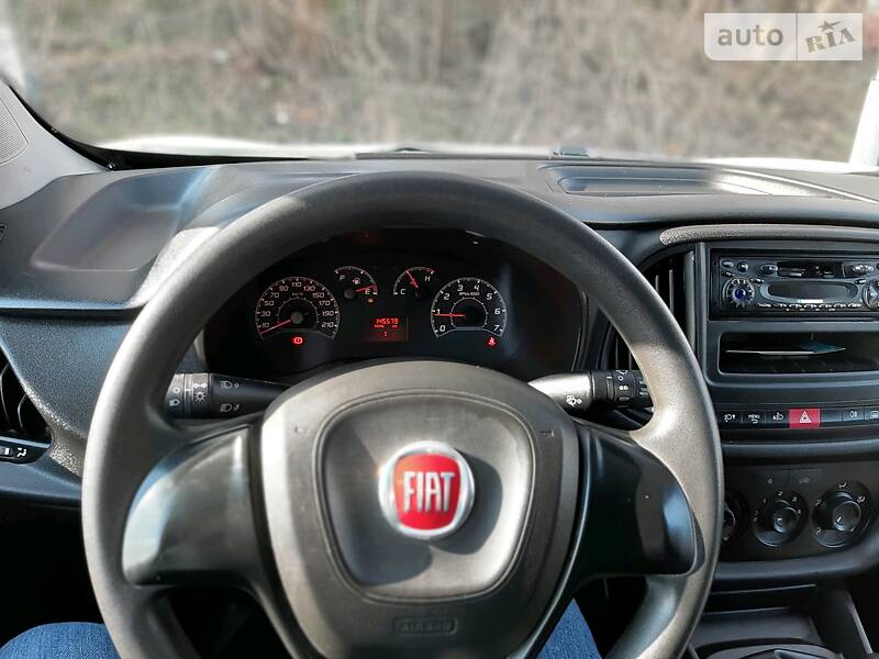 Вантажопасажирський фургон Fiat Doblo 2017 в Дніпрі
