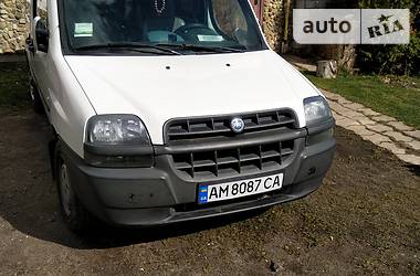 Вантажопасажирський фургон Fiat Doblo 2005 в 