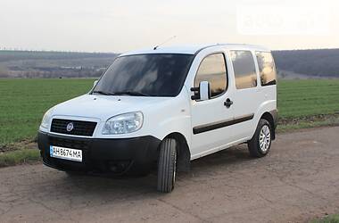 Вантажопасажирський фургон Fiat Doblo 2008 в 
