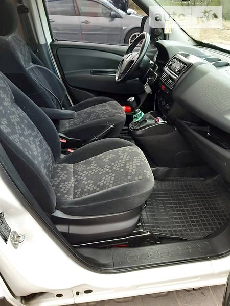 Вантажопасажирський фургон Fiat Doblo 2012 в Хмельницькому фото 18 Вантажопасажирський фургон Fiat Doblo 2012 в Хмельницькому