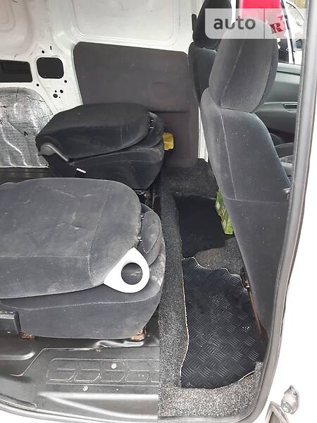 Вантажопасажирський фургон Fiat Doblo 2012 в Хмельницькому фото 20 Вантажопасажирський фургон Fiat Doblo 2012 в Хмельницькому