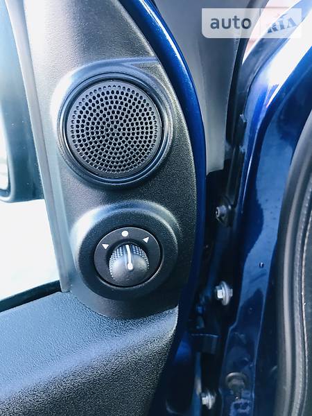 Вантажопасажирський фургон Fiat Doblo 2014 в Стрию