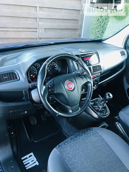 Вантажопасажирський фургон Fiat Doblo 2014 в Стрию