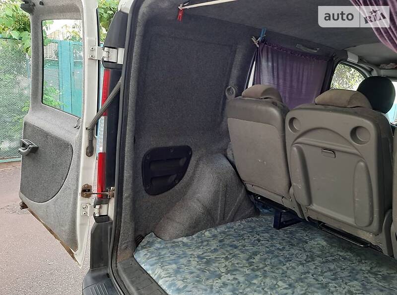 Вантажопасажирський фургон Fiat Doblo 2003 в Кривому Розі