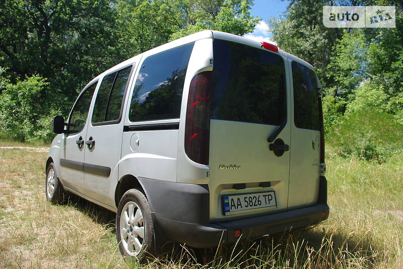 Мінівен Fiat Doblo 2007 в Києві