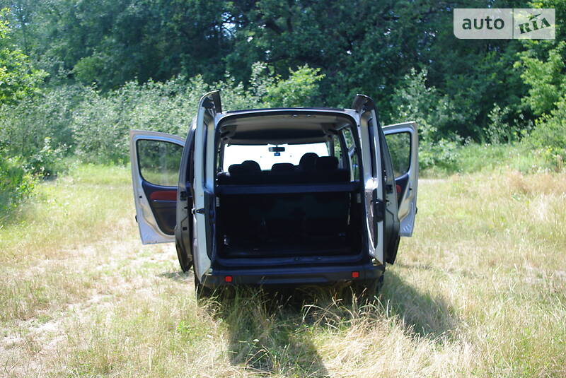 Мінівен Fiat Doblo 2007 в Києві