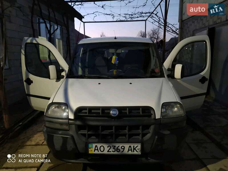 Минивэн Fiat Doblo 2005 в Иршаве
