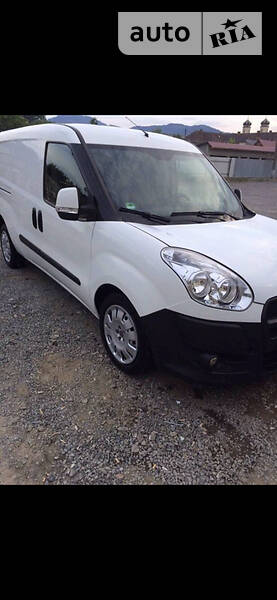 Грузопассажирский фургон Fiat Doblo 2012 в Хусте