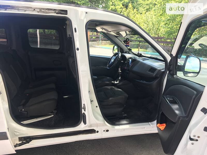 Универсал Fiat Doblo 2010 в Маньковке